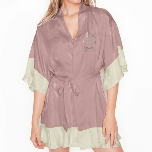 Lea & Viola Other - NEW Viola Vann Pink Satin Silky Tie Waist Robe "Bed I Love You"